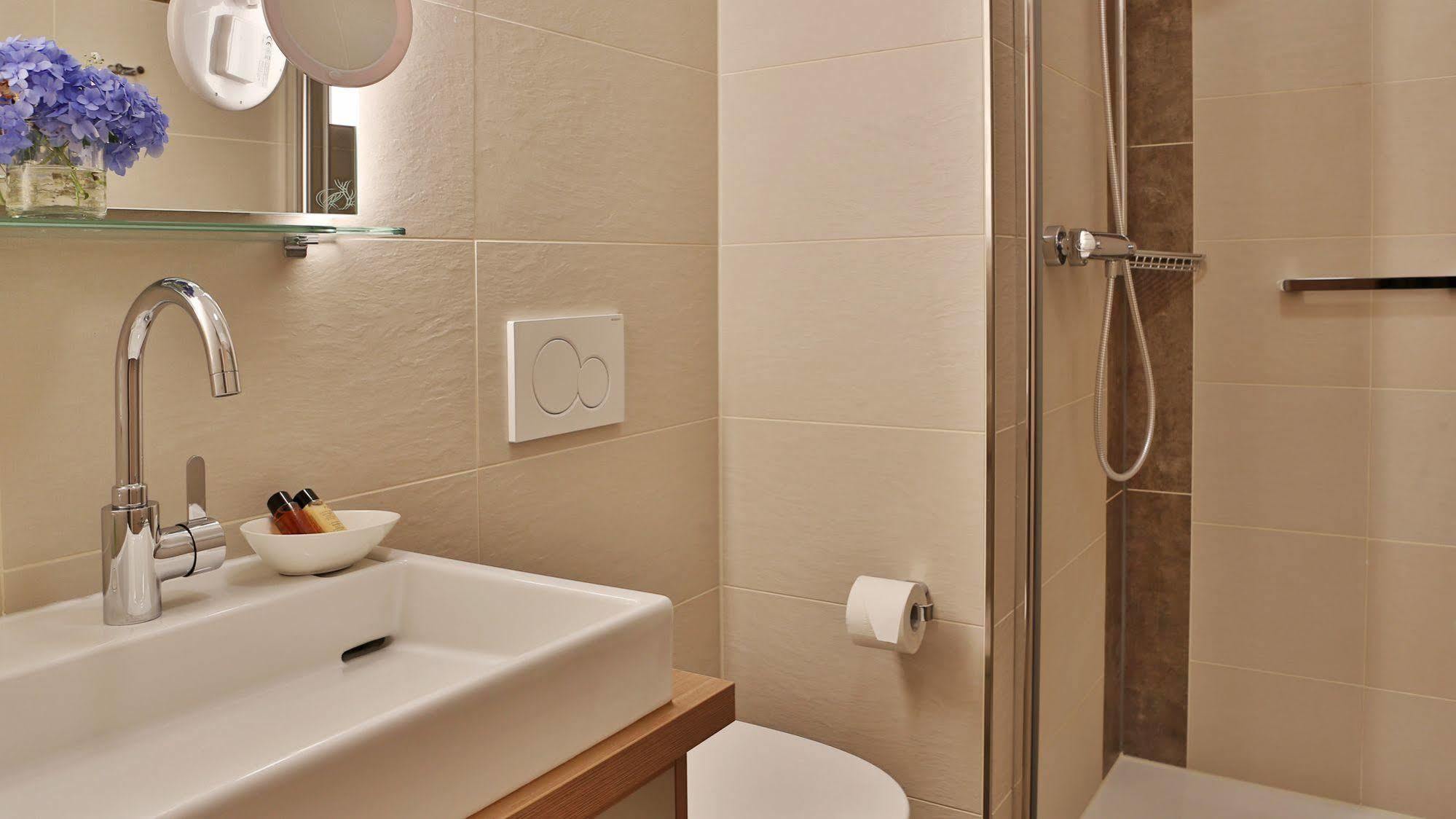 Rodelhaus Hotel Arnsberg Bagian luar foto